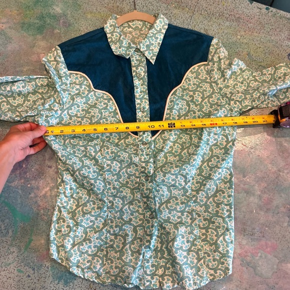 Vintage Blue Western Snap Down - Picture 10 of 11